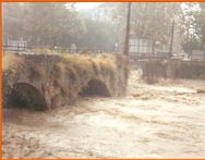 Fig 3  Ponte Sant Agata alluvione 1992.jpg